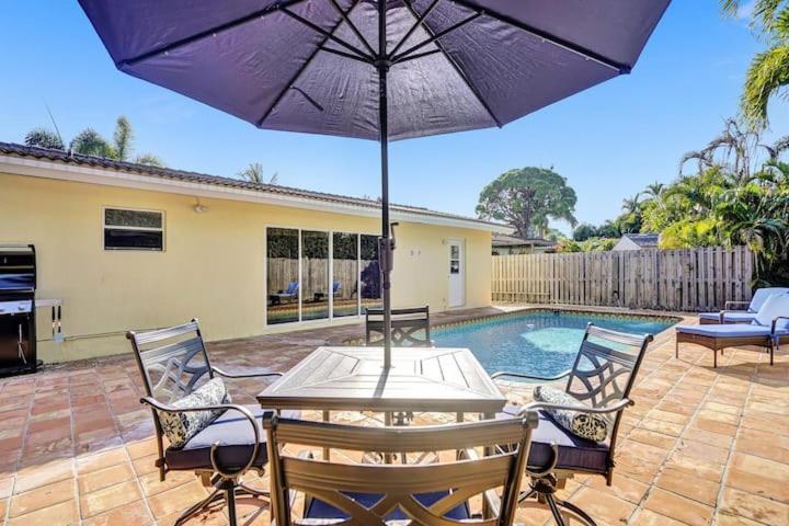 Beautiful 4 Bedrooms/Pool/Walk To Beach Диърфийлд Бийч Екстериор снимка