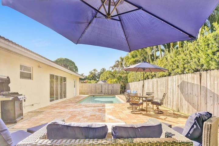 Beautiful 4 Bedrooms/Pool/Walk To Beach Диърфийлд Бийч Екстериор снимка