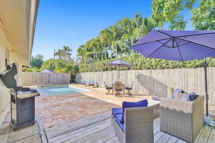 Beautiful 4 Bedrooms/Pool/Walk To Beach Диърфийлд Бийч Екстериор снимка